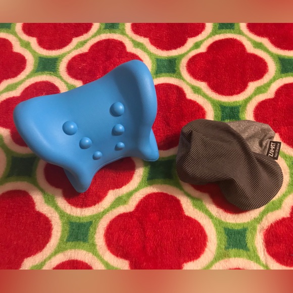 Zamat Neck Stretcher/Relaxer Pillow - Picture 4 of 12